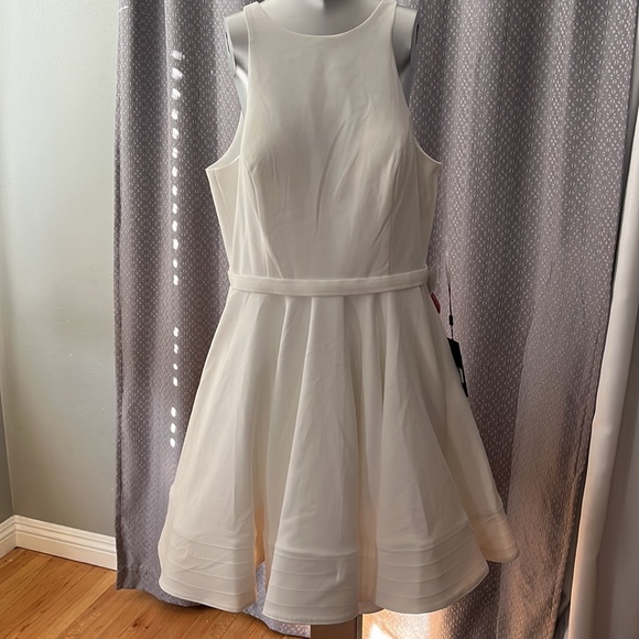 New Ieena for Mac Duggar HIGH NECK SLEEVELESS SKATER DRESS size 12 - Picture 4 of 12